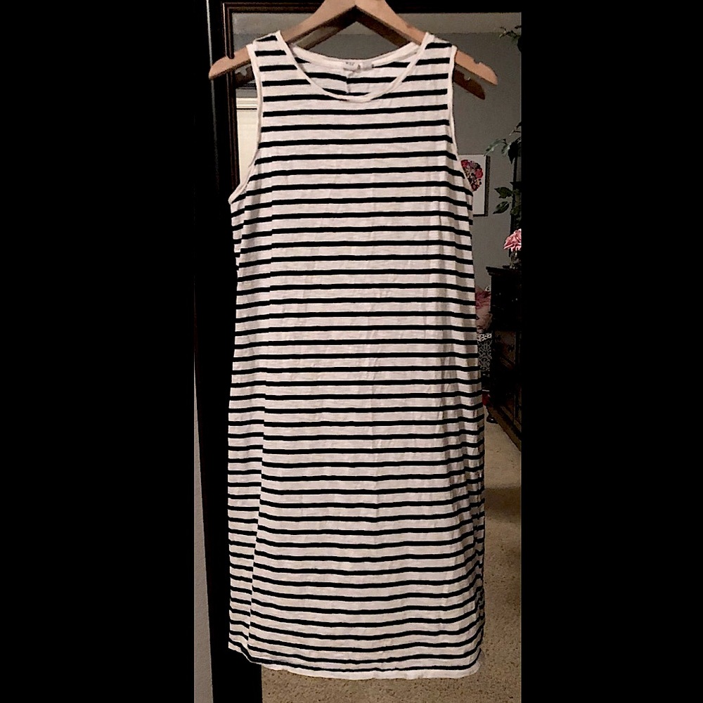3 for $15 Gap sleeveless striped midi dress sz L